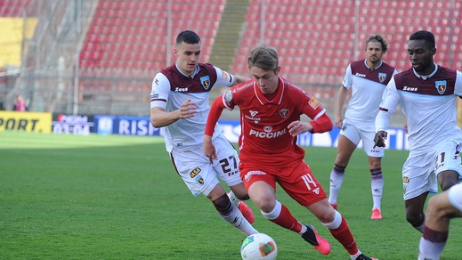 Perugia, Nicolussi Caviglia: "Studio Crujiff e sogno la Juve"