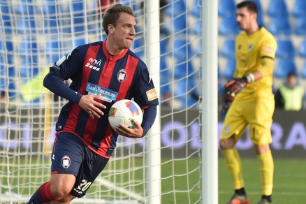 Maxi Lopez: "Voglio riportare il Crotone in Serie A"