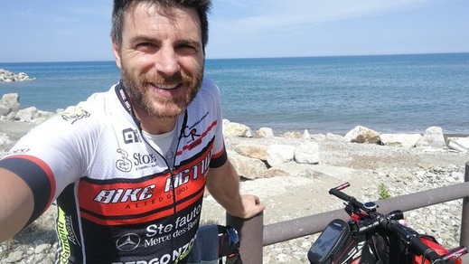 Il triatleta Emanuele Iannarilli a caccia del record del mondo con XTERRA