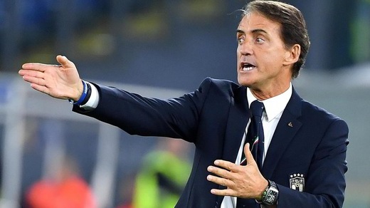 Mancini: "Napoli, il sorteggio di Champions più duro è il tuo"