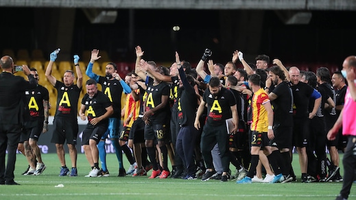 Benevento, una festa pazzesca per la promozione in A