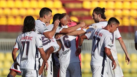 Crotone in Serie A, città in festa fino all'alba