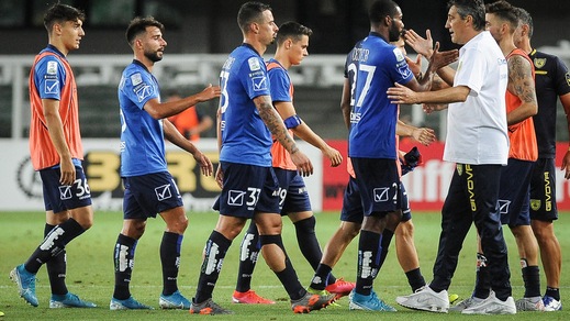 Coronavirus, 3 positivi al Chievo: annulato il test con il Padova