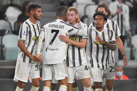 Juve-Sampdoria 3-0: Kulusevski, Bonucci e Ronaldo, Pirlo già convince