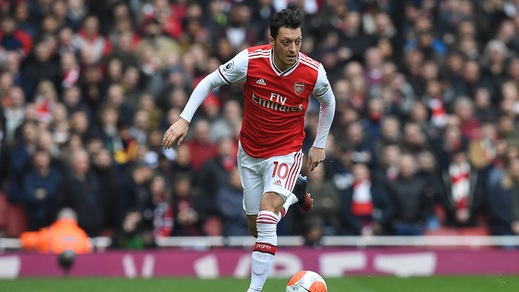 Özil-Arsenal, dopo le accuse spunta l’offerta del Fenerbahçe