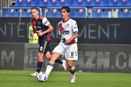 Crotone, si ferma Cigarini: problema al polpaccio