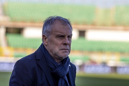 Adamo lancia l'Avellino sulla Cavese: irpini al terzo posto. Turris-Vibonese 1-1