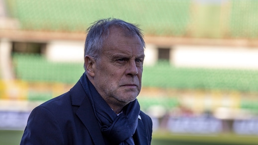 Adamo lancia l'Avellino sulla Cavese: irpini al terzo posto. Turris-Vibonese 1-1