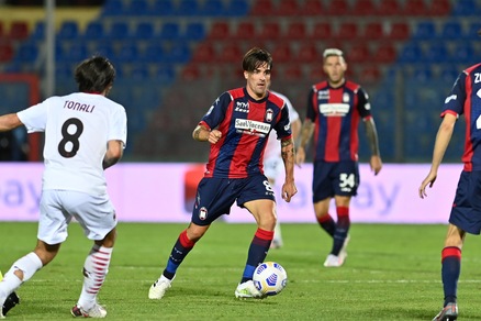 Crotone, senti Cigarini: "Invertiamo il trend negativo"