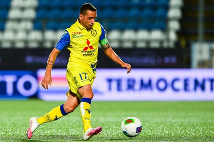 Chievo, l'accusa di Giaccherini: "Frasi razziste da un giocatore del Pisa"