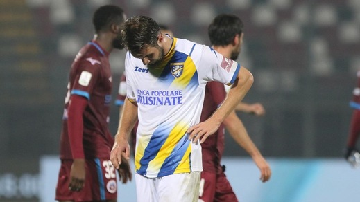 Focolaio al Frosinone: 13 positivi al Covid