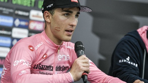 Uae Emirates, clavicola lussata per Conti: tre settimane di stop