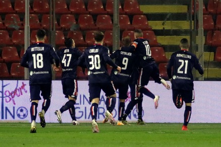 Monza cinico e vincente: il 2-0 alla Cremonese vuole dire quarto posto