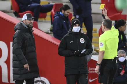Liverpool, Klopp se la prende con l'arbitro: "Stai ridendo di me?"