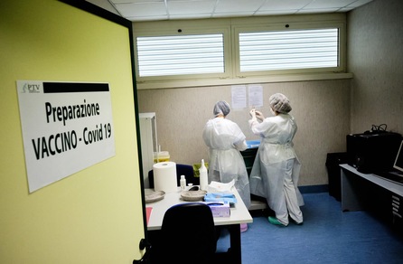 Coronavirus, ecco il piano vaccini in Italia da gennaio a dicembre 2021