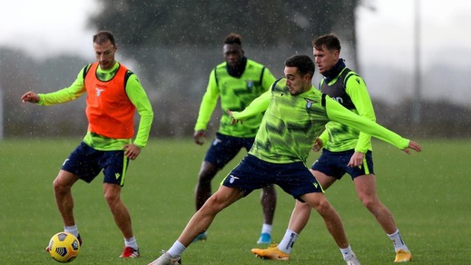 Lazio, Acerbi e Leiva ok per il Genoa. Lulic ci prova