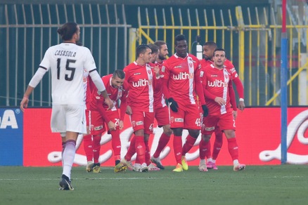 Salernitana ko col Monza: Balotelli a segno. Empoli fermato dall'Ascoli: 1-1