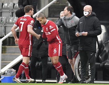 Caos Covid in Premier: "Ma il campionato non si ferma"