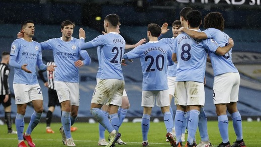 Focolaio Manchester City, cinque giocatori positivi!