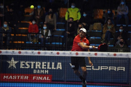 Padel, ecco la novità che arriva dalla Spagna: il campo per giocare 1 vs 1