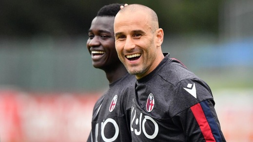 Bologna, Palacio e Barrow all'ultimo sprint prima del mercato