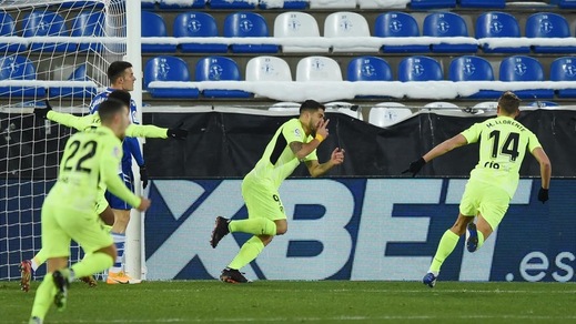 Liga, Suarez decisivo: l'Atletico vince in casa dell'Alaves e torna in vetta