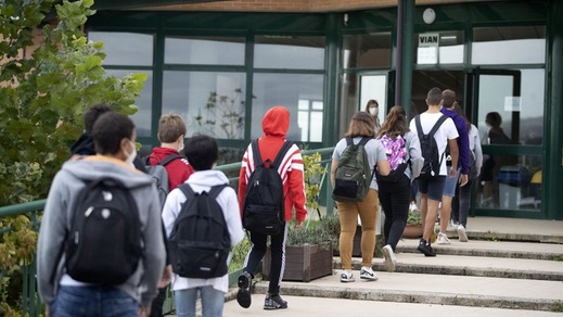 Riapertura scuole, ecco le date per il rientro delle Superiori