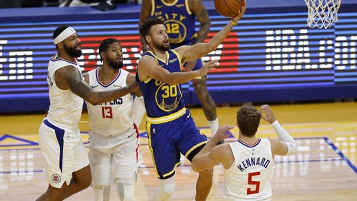 Nba, New Orleans cade contro Charlotte con Melli comparsa