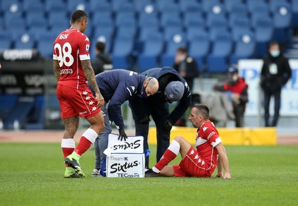 Fiorentina, sospiro di sollievo per Ribery: escluse lesioni