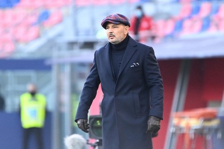 Bologna, Mihajlovic: "Arbitri, serve uniformità. Orsato-Ayroldi, c'è un abisso"