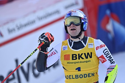 Coppa del Mondo, Pinturault vince il gigante di Adelboden. De Aliprandini 14°