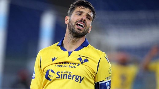 Verona, per Veloso lesione muscolare al soleo