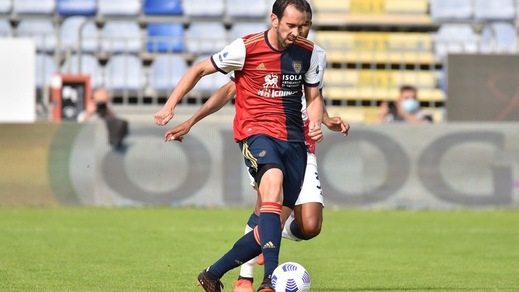 Cagliari, allenamento con il gruppo per Godin