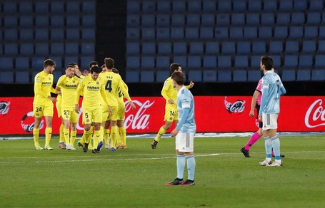 Il Villarreal di Raul Albiol vola terzo: poker al Celta Vigo