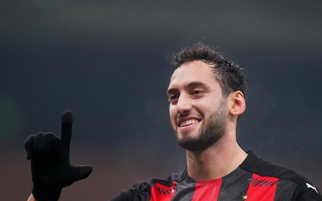 Milan-Calhanoglu, il rinnovo è vicino