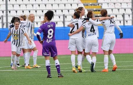 Alla Juve la Supercoppa femminile: stesa la Fiorentina 2-0