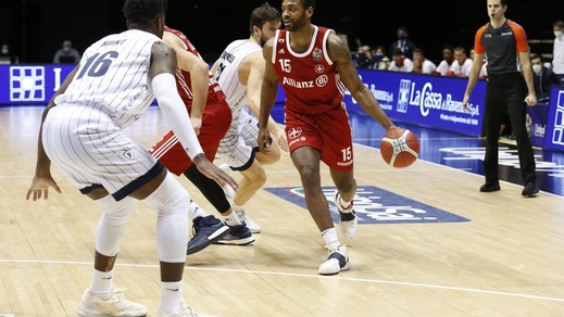 Stop Fortitudo, al PalaDozza passa Trieste. Vincono Sassari e Venezia