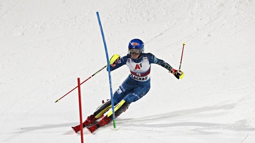 La Shiffrin vince lo slalom di Flachau: fuori Irene Curtoni