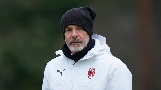 Pioli: "Theo e Calhanoglu fuori? Siamo il Milan. Ibra titolare"