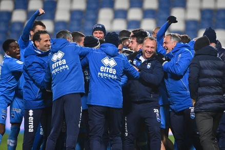 Diretta Pescara-Cremonese dalle 15: probabili formazioni e dove vederla in tv