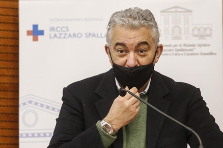 Arcuri: "Vaccini, Pfizer toglie all'Italia 165mila dosi". Tagli in 14 regioni