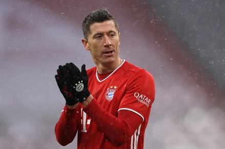 Attenta Lazio, Lewandowski è inarrestabile: record di gol in Bundesliga