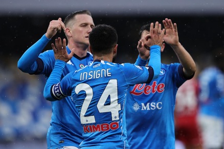 Napoli, tutti negativi i tamponi in vista della Supercoppa con la Juve