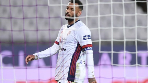 Cagliari, squadra in ritiro prima del Genoa