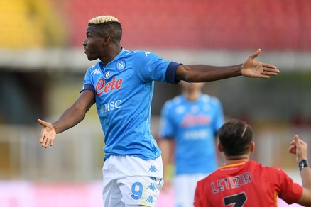 Napoli, Osimhen aspetta il tampone postando una clessidra