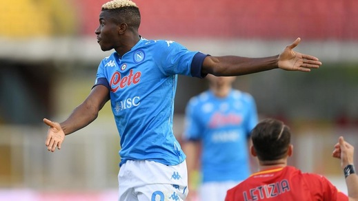 Napoli, Osimhen aspetta il tampone postando una clessidra