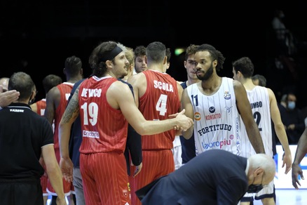 Varese-Fortitudo, è ufficiale: rinviata per Coronavirus