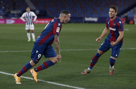Liga, Levante-Valladolid 2-2: Roger evita il ko a Paco Lopez