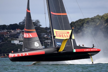 Luna Rossa ko con Ineos UK: sfiderà American Magic in semifinale di Prada Cup