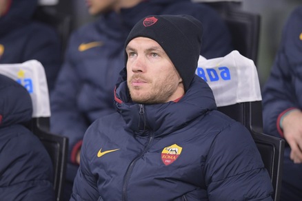 Roma, Dzeko è all’Olimpico: saluti con Mancini
